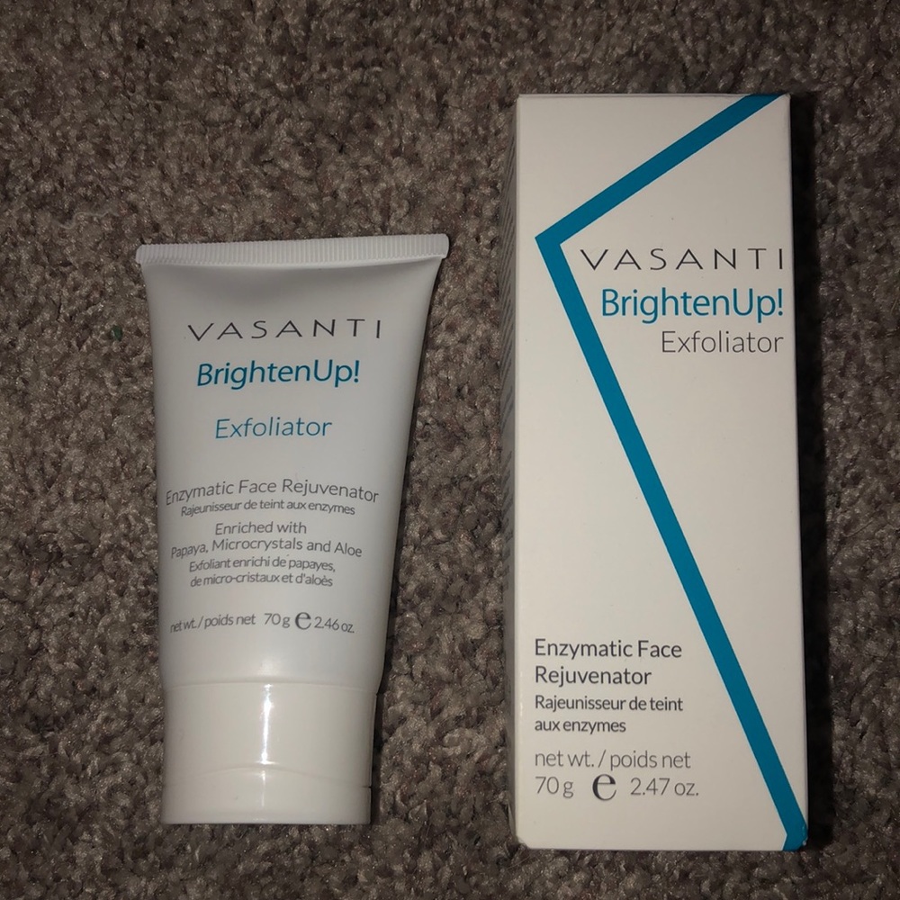 NEW Vasanti brighten up! Exfoliator
